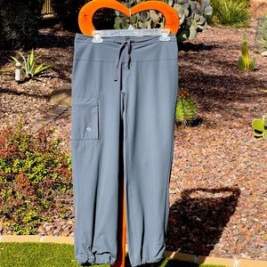 MOUNTAIN HARDWARE PANTS